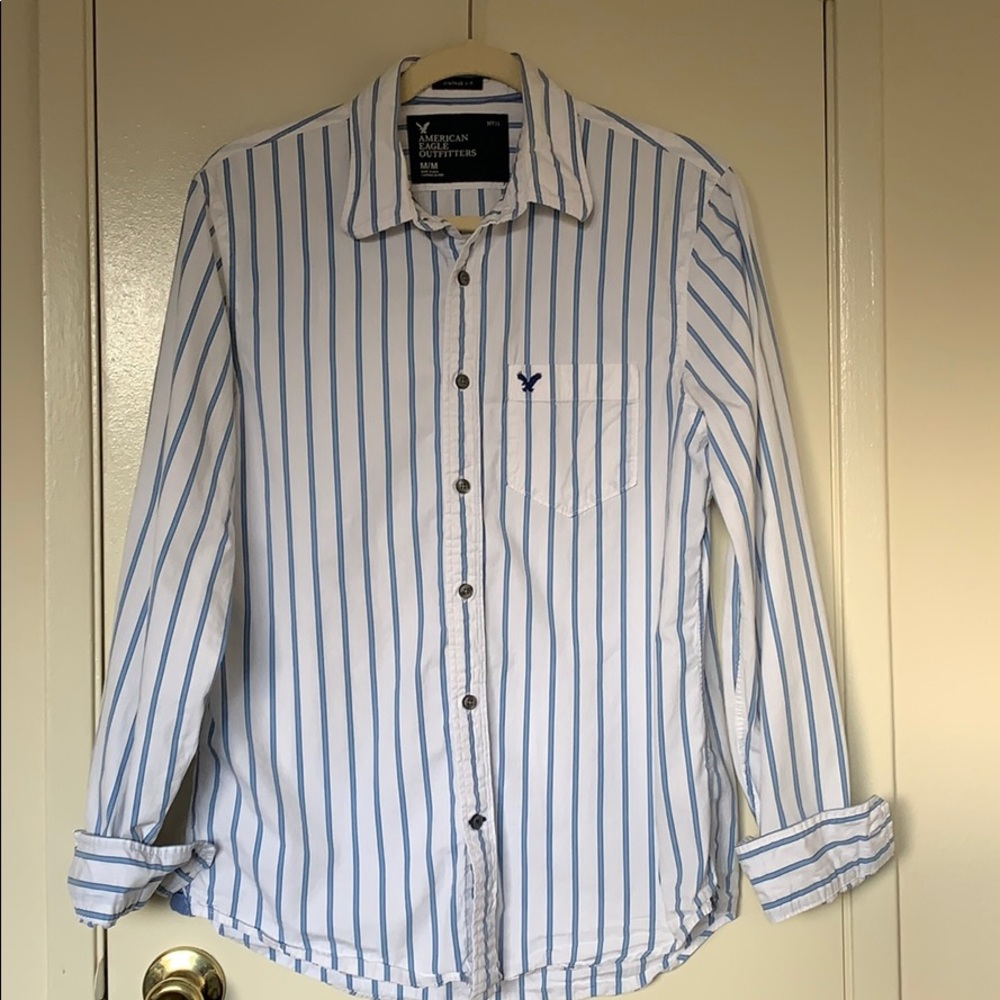 🔥 AMERICAN EAGLE BUTTON UP SHIRT